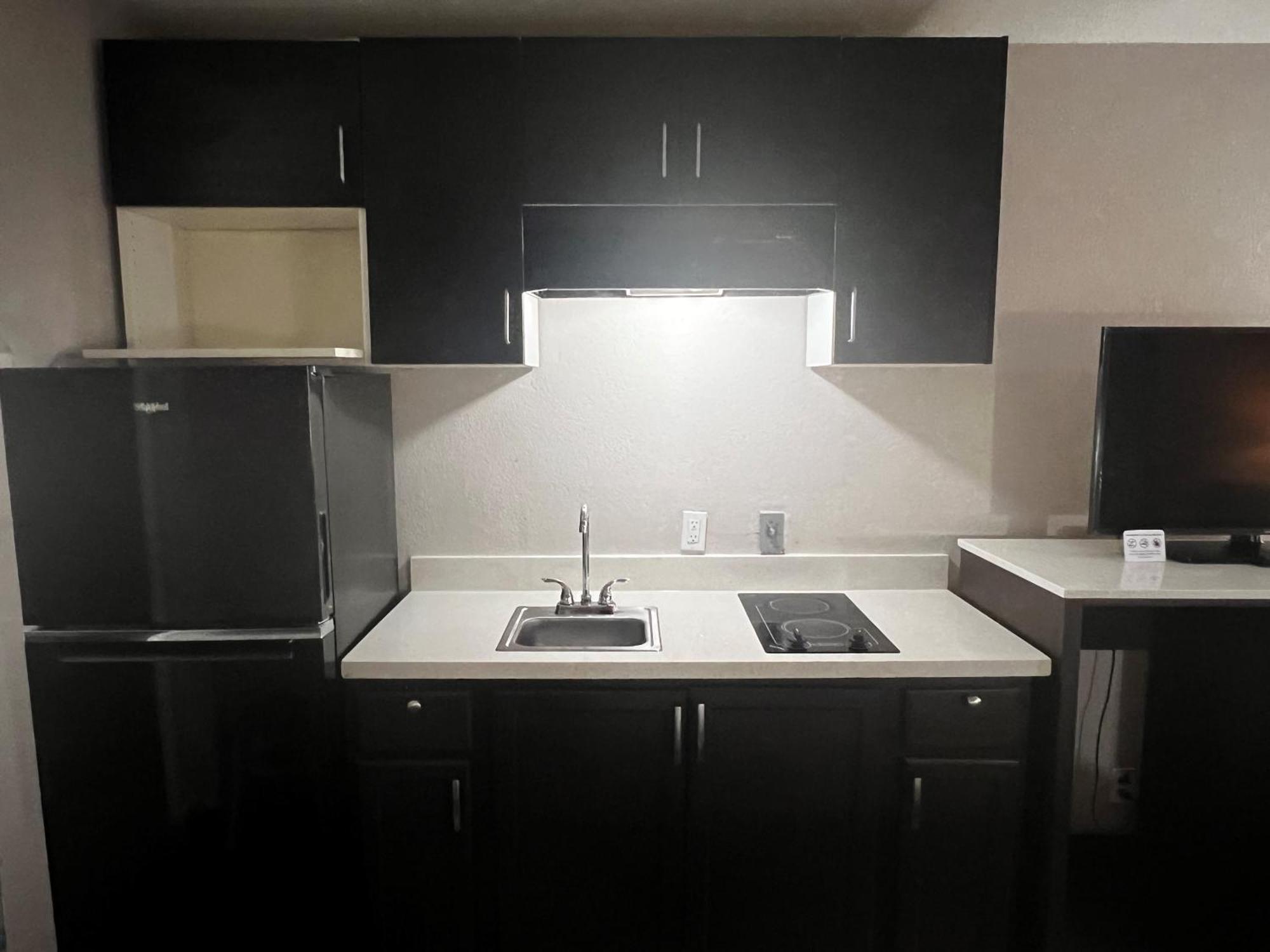 Baymont By Wyndham Port Arthur - Groves Area Екстериор снимка